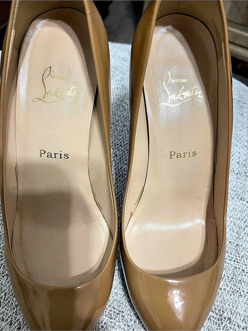 Christian Louboutin keyhole Patent Peep Toe Pumps 120 Peep Toe Pumps 120 EU